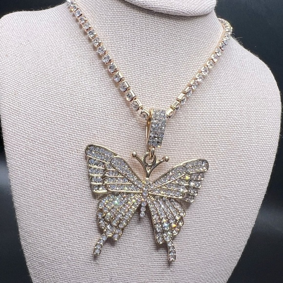 Gold Rhinestone Sparkly Butterfly Necklace - Picture 2 of 3